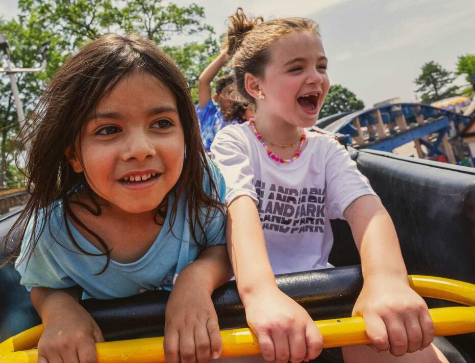 Stay Ahead in Child Safety with Safety Wristbands for Toddlers